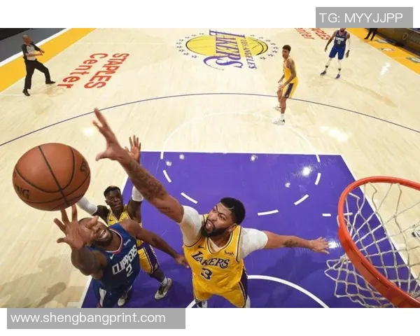 埃斯托里尔与科维良的精彩对决揭幕赛季新篇章