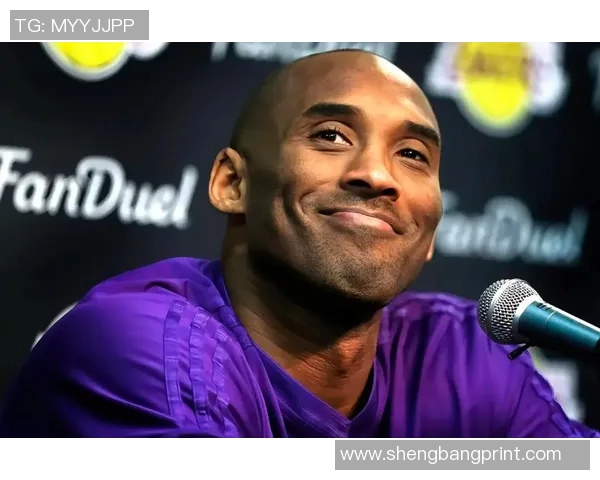 科比带领湖人再创辉煌：从紫金王朝到新世纪的传奇征程