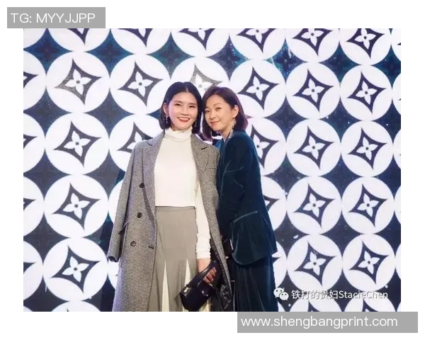 LV足球明星时尚穿搭揭秘引领潮流的运动风格与奢华结合 LV足球明星时尚穿搭揭秘引领潮流的运动风格与奢华结合