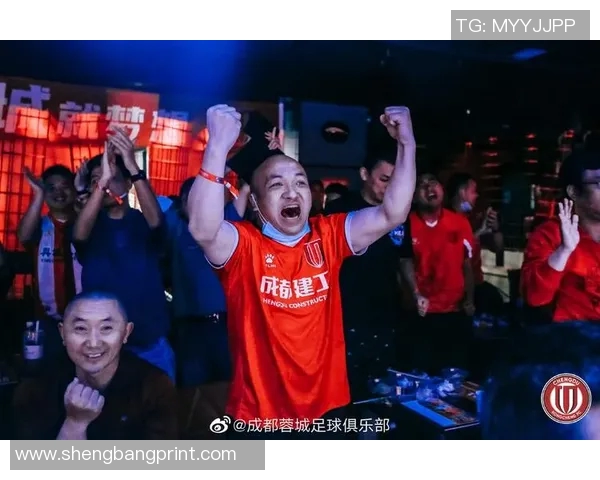 全球退役足球明星欢聚一堂共庆告别赛传承足球精神与友谊 全球退役足球明星欢聚一堂共庆告别赛传承足球精神与友谊